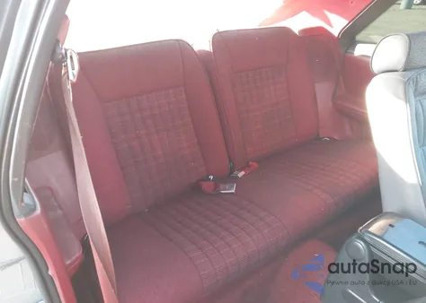 1987 Ford Mustang Gt z USA, uszkodzony, nr VIN 1FABP42E8HF253182